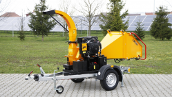 Astilladora de gasolina con chasis con freno  LS 100/27 CB